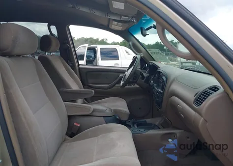 2004 Toyota Sequoia Sr5 V8 z USA, uszkodzony, nr VIN 5TDZT34A54S232096